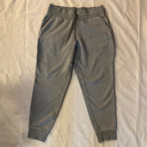 NWOT lululemon Cropped Jogger, Gray, Sz 8 - Picture 1 of 9